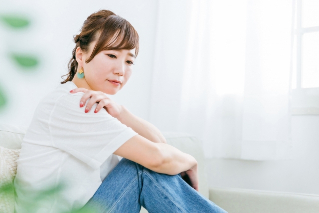 不妊治療で憂鬱になる女性